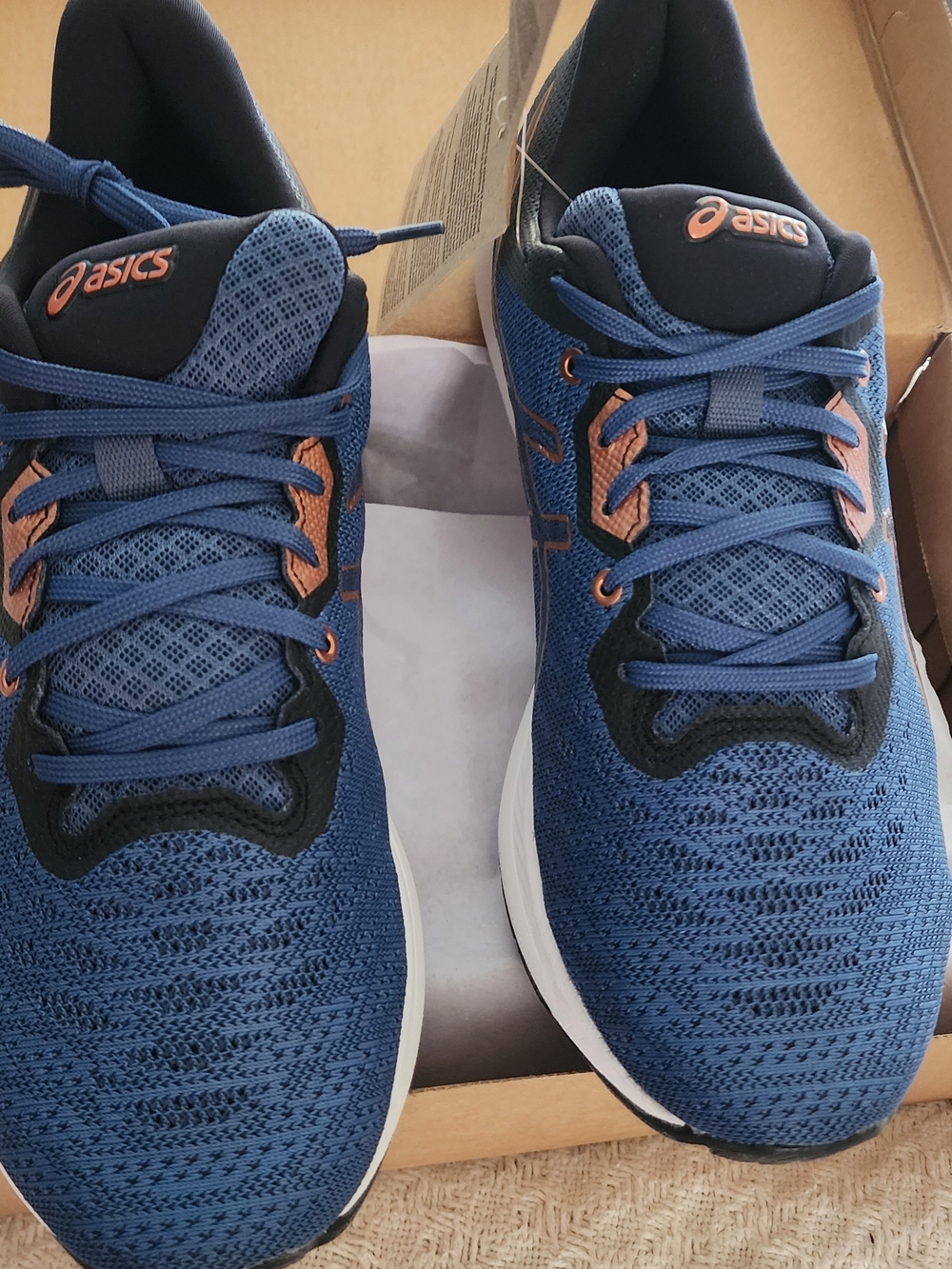 ASICS EZERIDER MEN'S sz 9 NIB $50